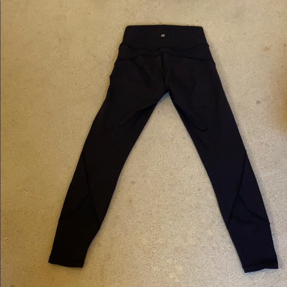 Black Lululemon leggings!